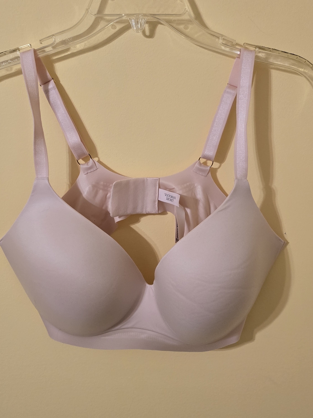 Victoria's Secret Pale Pink Seamless T-Shirt Bra